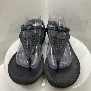 Teva Capris black sandal size 10